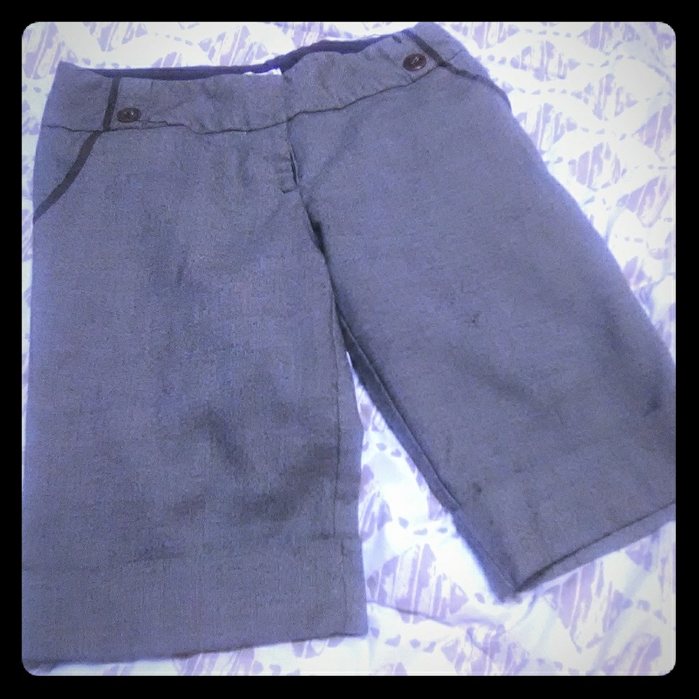 Girls brown capris
